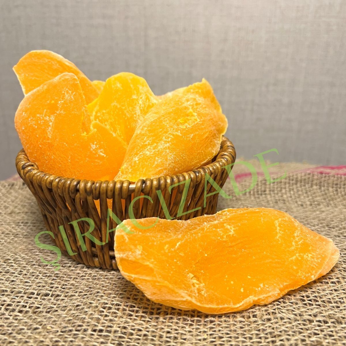 Turuncu Mango Kurusu