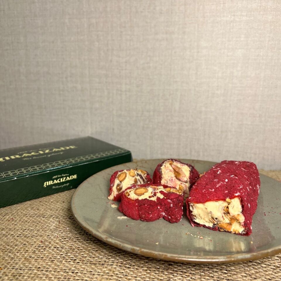 Frambuazlı Fındık Ezmeli  Türk Lokumu